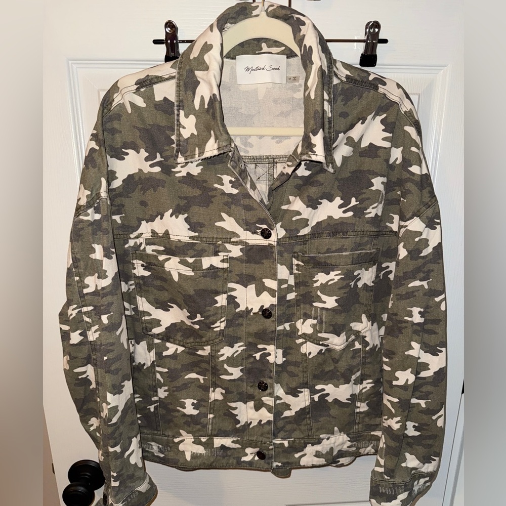 Mustard Seed Women’s Green and White Utility Jacket